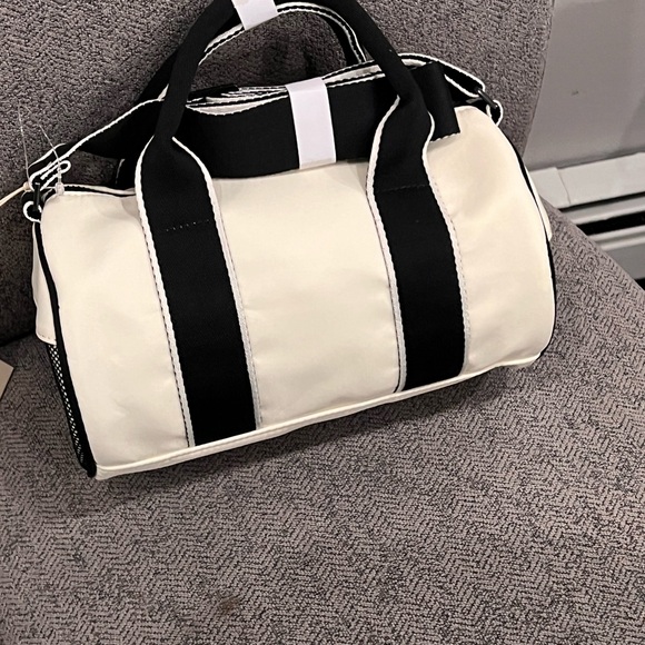 KITH Black and White Mini duffle Bag - Picture 6 of 8